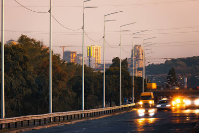 Street lighting in Kyiv